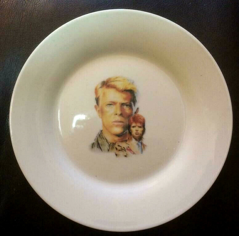 DAVID BOWIE WHITE TEA/SIDE PLATE