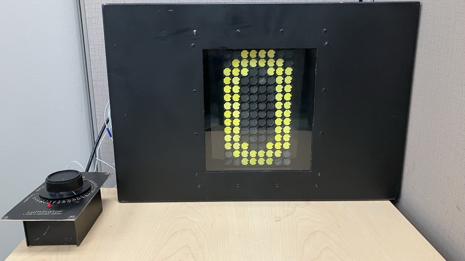 VINTAGE R32 LUMINATOR FLIP DOT END ROUTE SIGN - SEE PHOTOS