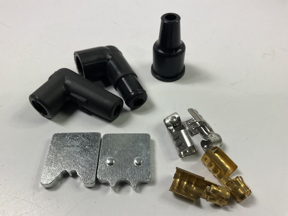 Accel 170500 Single Universal Replacement Ignition Spark Plug Wire - 60" 8mm