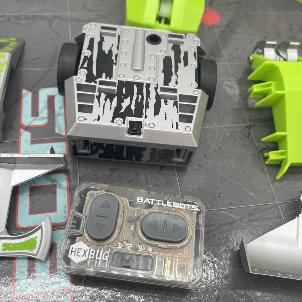 HEXBUG BattleBots Arena Pro - Build Your Own Battle Bot - UNTESTED READ DESCRIPT
