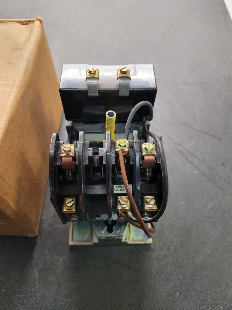 Square D 8501 HD0-20 Control Relay.
