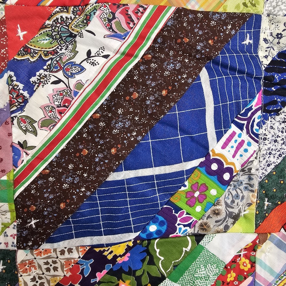 VTG Crazy String Pattern Scrap Handmade Quilt NOS Colorful Patchwork 84x92