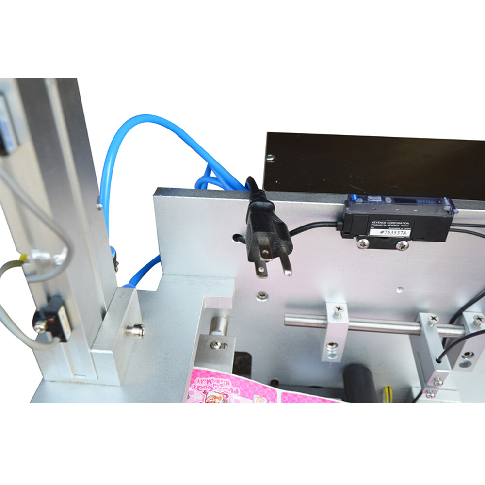 Semi-auto Flat Surface Labeler Labeling Machine for Flat Surface 40-60pcs/min
