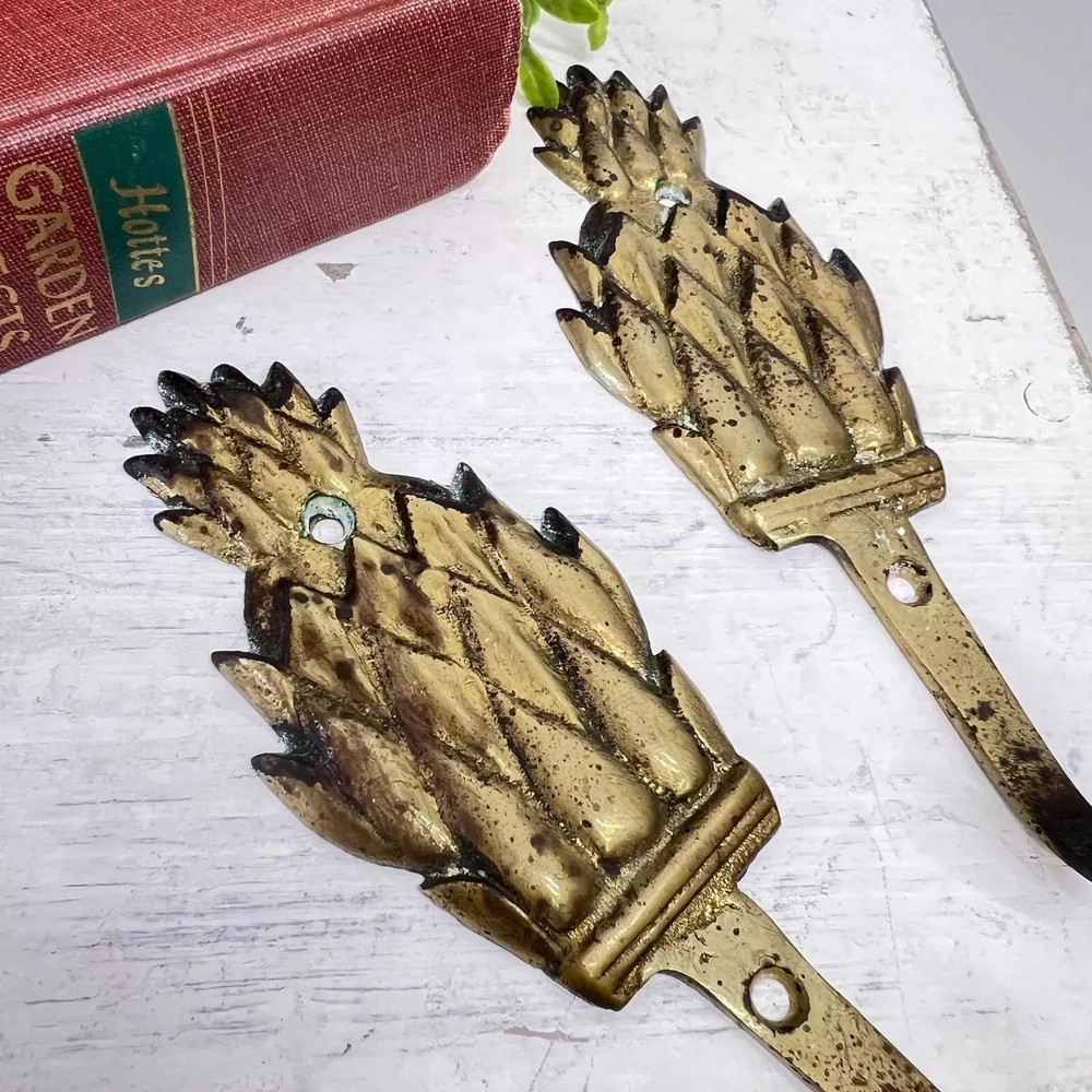 Two Small Vintage Brass Pineapple Wall Hooks / Kitchen Decor / Key Holder