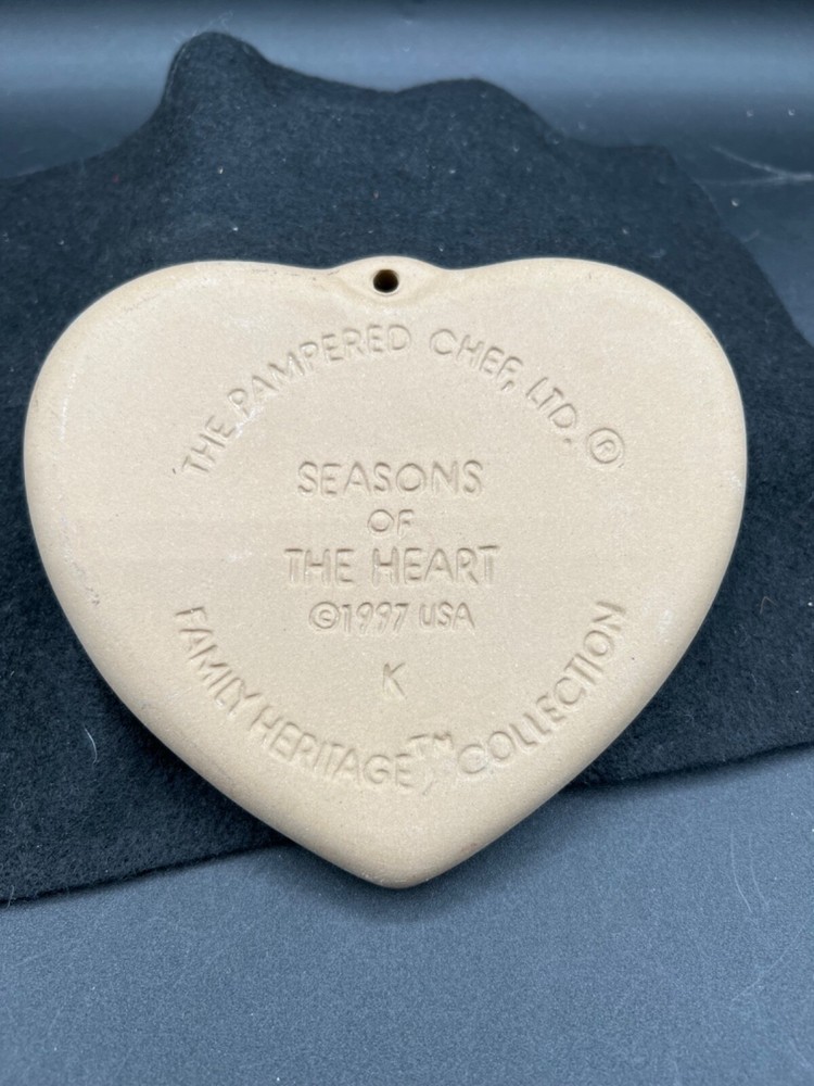 Pampered Chef Heart Cookie Press