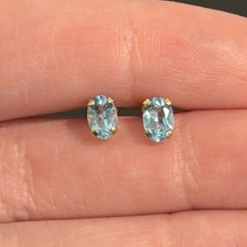 14k Solid Gold Aquamarine Oval Stud Earrings