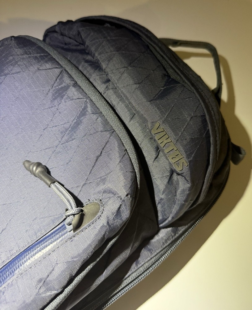 VIKTOS Upscale XL Midsize Concealed Carry Slingbag