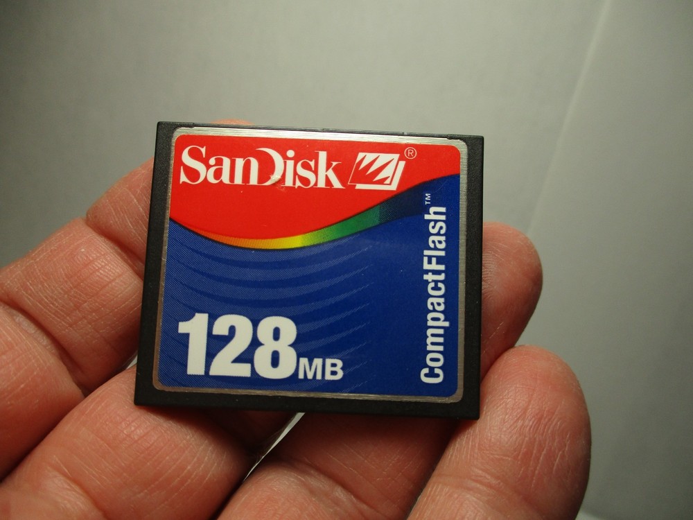 SanDisk 128MB CompactFlash CF Memory Card Genuine SDCFB-128/SDCFJ-128
