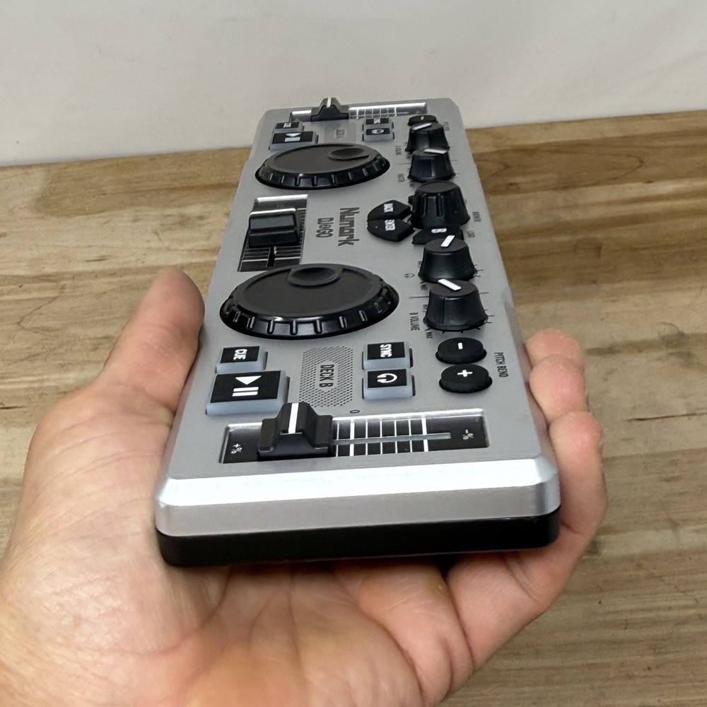 Numark DJ2GO Ultra Portable MIDI Capable Silver DJ Controller USB for Mac/PC