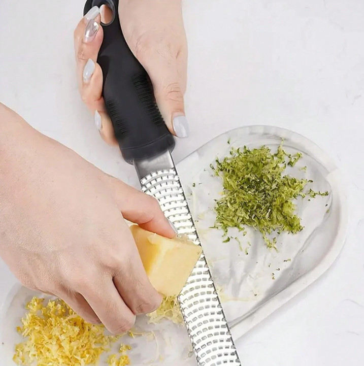 Stainless Steel Lemon Zester & Cheese Grater - Multifunctional Kitchen Tool