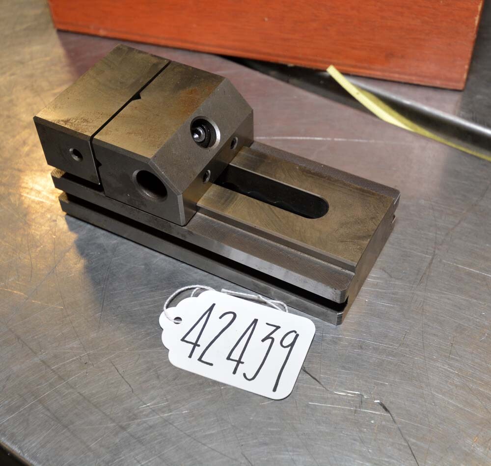 Japan Automatic Machine Co. Precision Vise (Inv.42439)