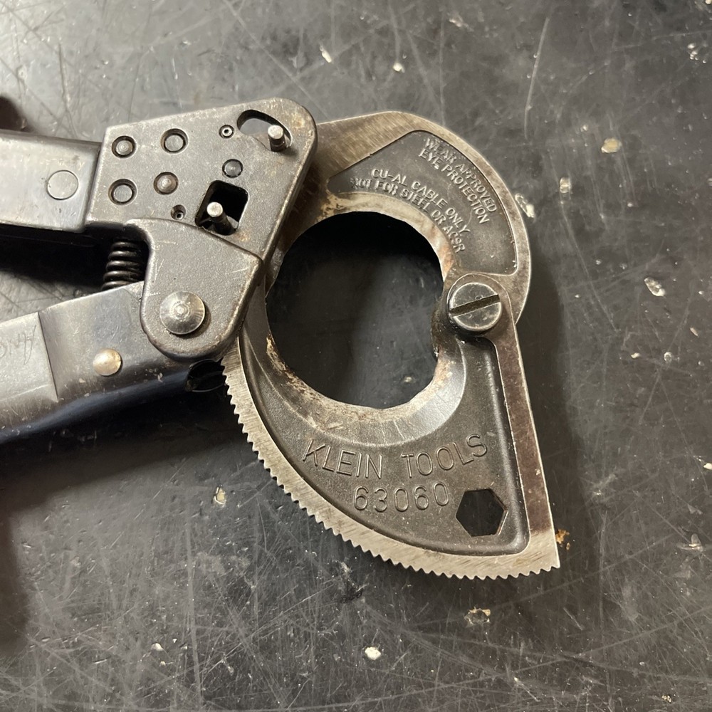 Klein Tools 63060 Ratcheting Cable Cutter