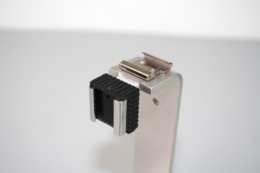 Folding Camera Bracket & Flash Mount