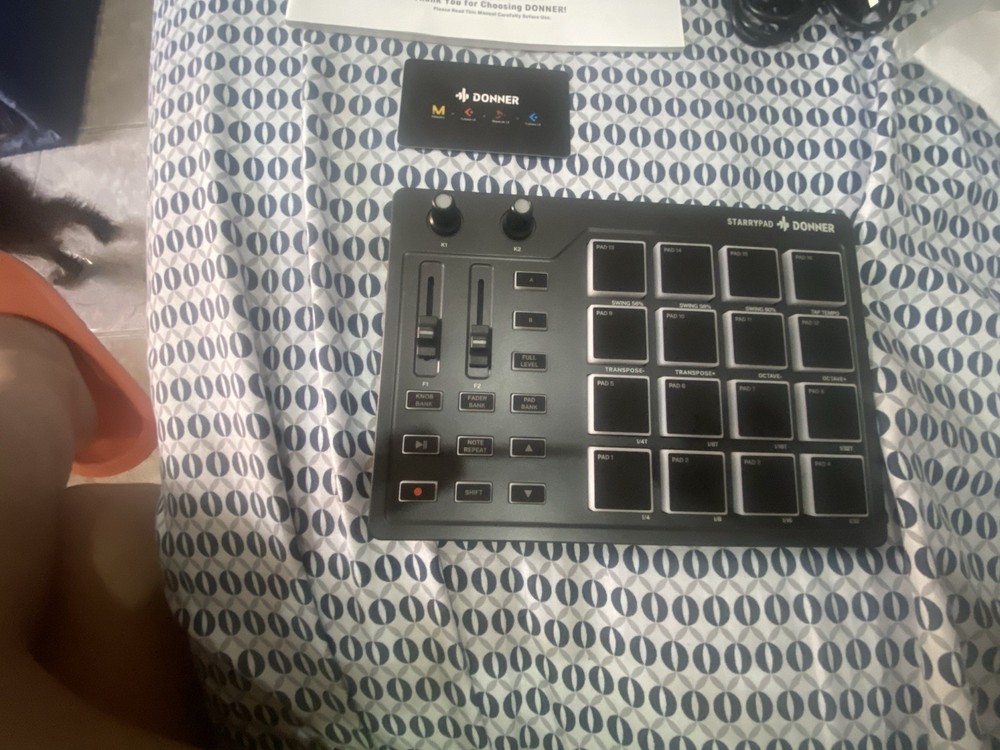 Donner STARRYPAD USB MIDI Keyboard Pad Beat Maker With Fader Knobs Drum Machine