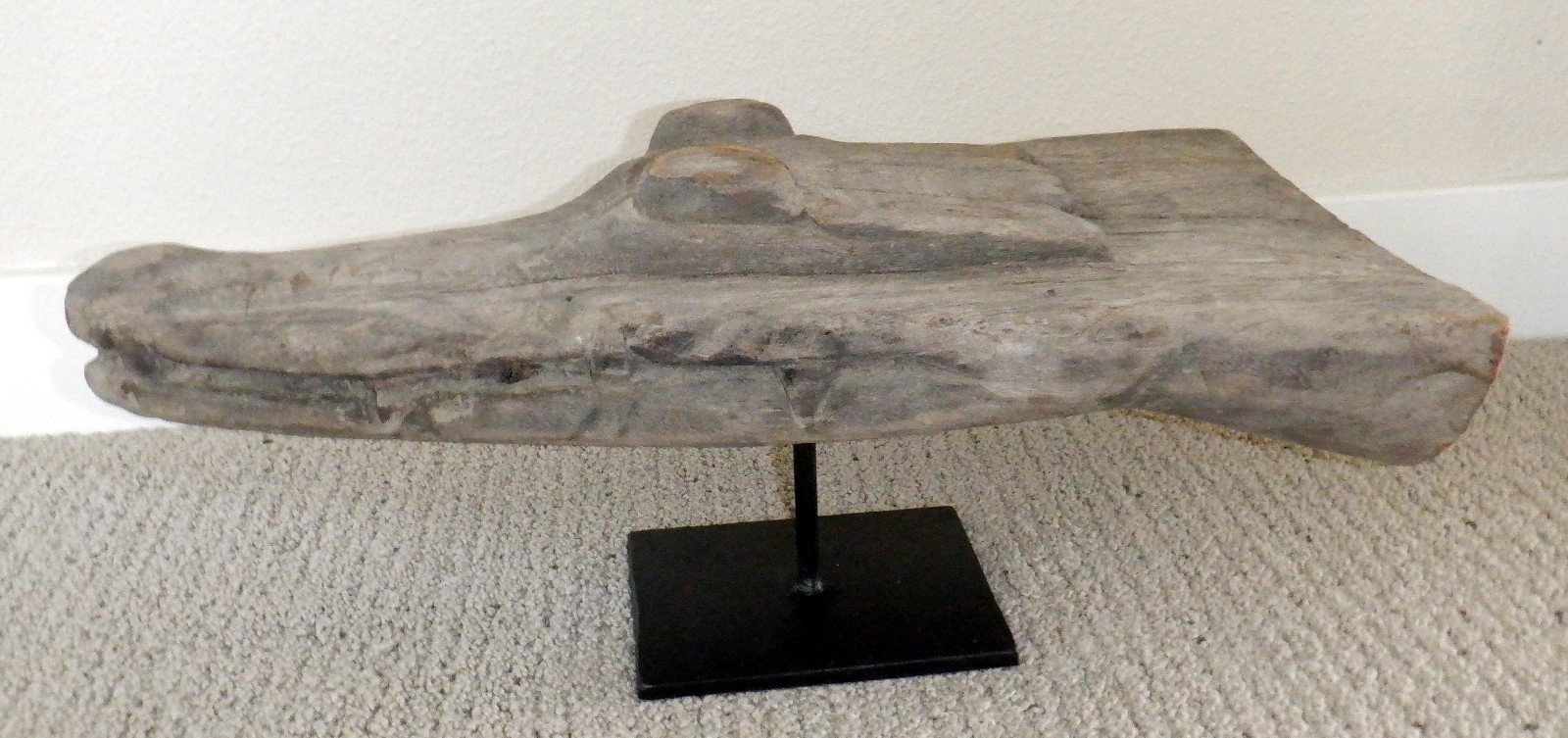 Sepik River Papua New Guinea Carved Canoe Prow, 17 inch on metal stand