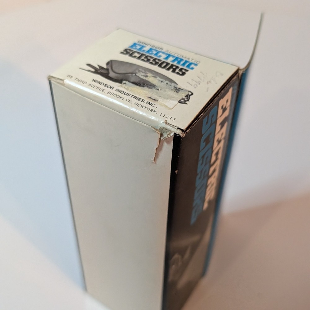 Vintage Electric Scissors Windsor Automatic Handheld w Guide Light & Blade Guide