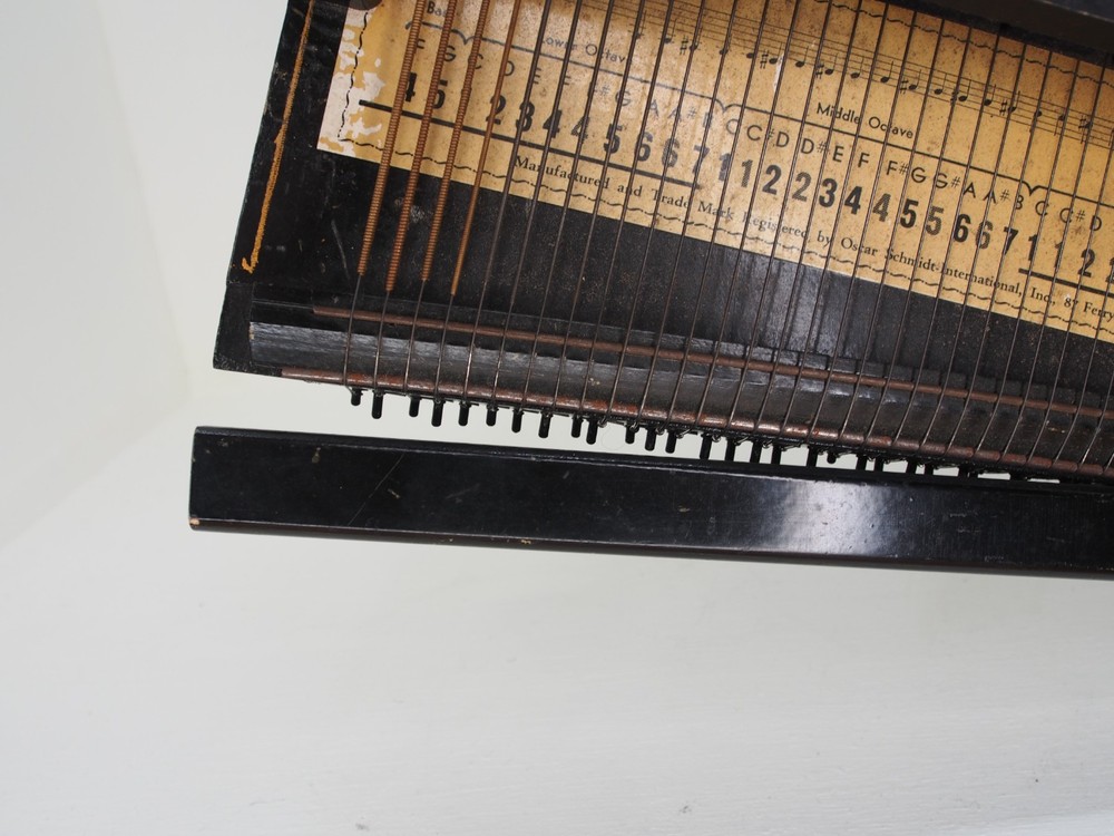 Oscar Schmidt 36 String Autoharp Vintage Instrument String READ!!!