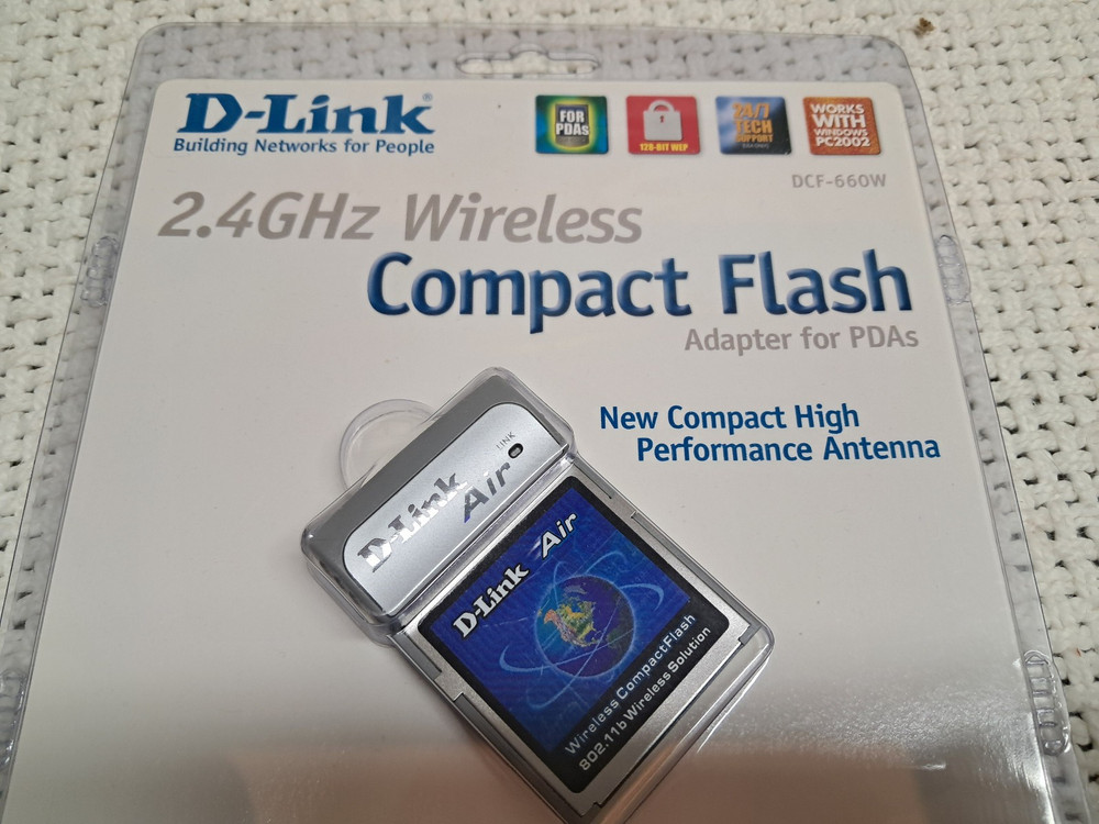 D-Link Wireless Wi-Fi CompactFlash 802.11b Adapter (DCF-660W)