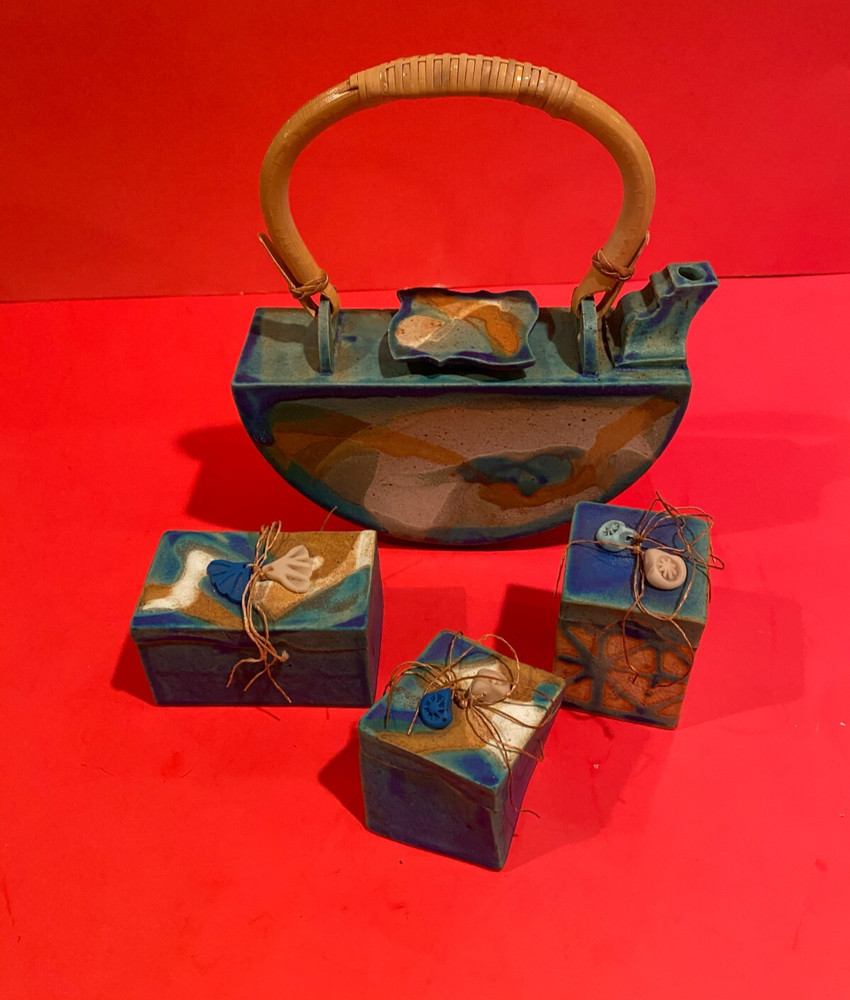"La Mers" Glazed Stoneware Tea Pot Set