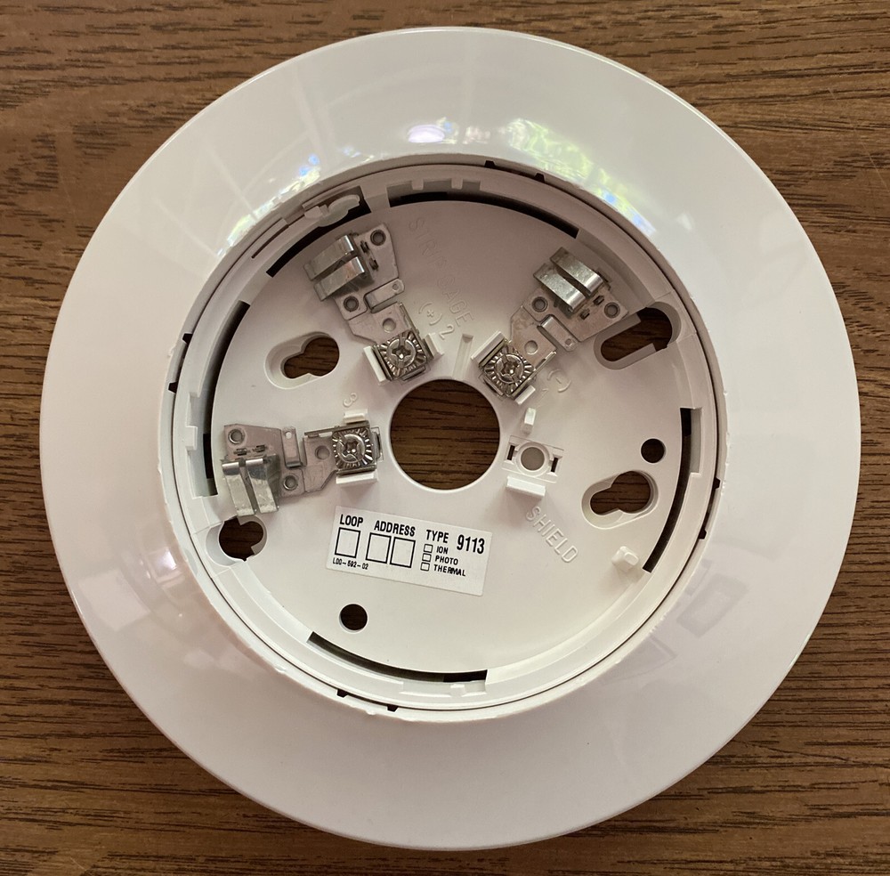 JOHNSON CONTROLS B210LPJBP DETECTOR BASE FIRE ALARM