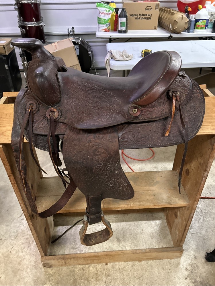 vintage 14" Western saddle