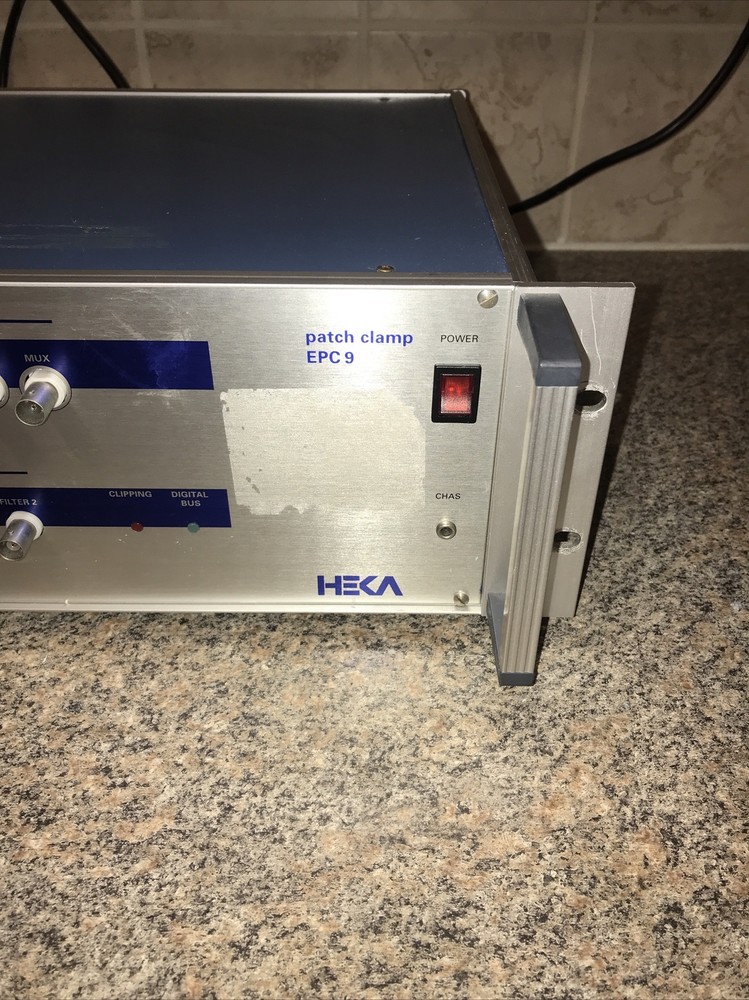 HEKA EPC 9/2 DOUBLE PATCH CLAMP W/ EPC 9 PATCHCLAMP VERS.C