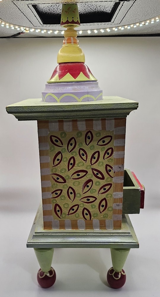 Memphis Design Mantby Italian Design Clock