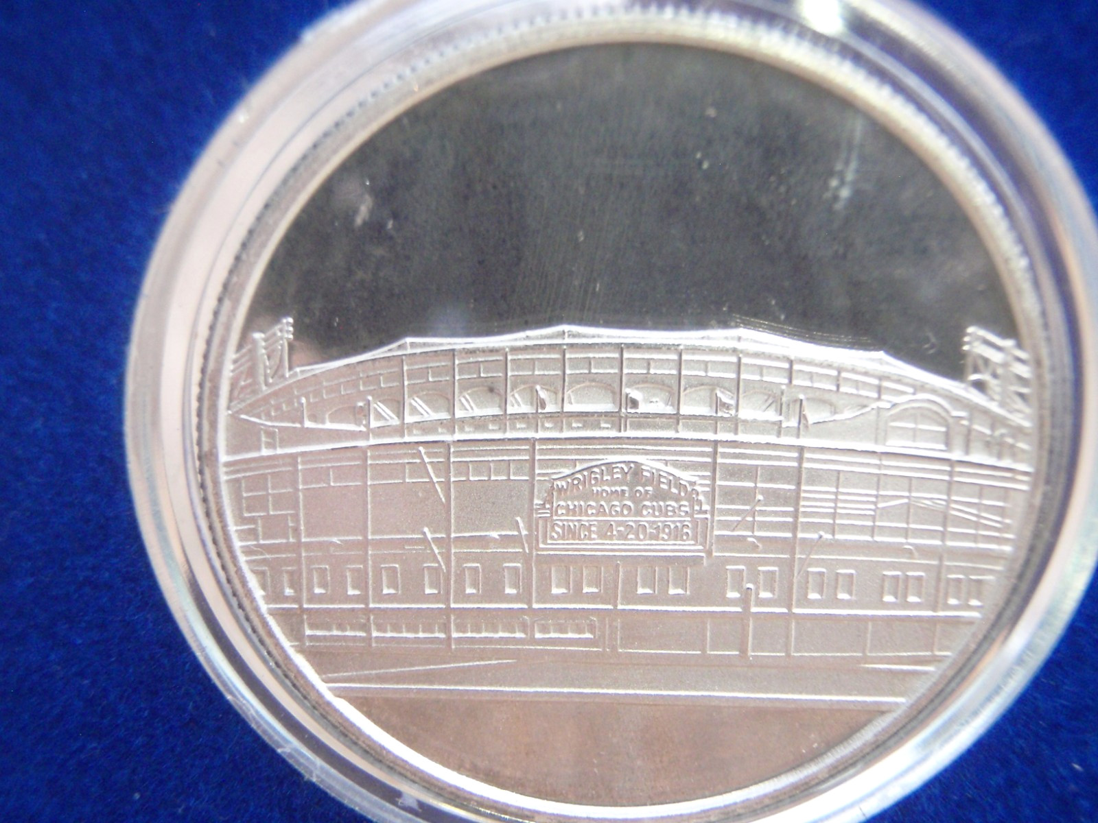 VTG:1st NIGHT GAME@ WRIGLEY FIELD CHICAGO CUBS 1 oz .999 SILVER COIN-AUG 9, 1988