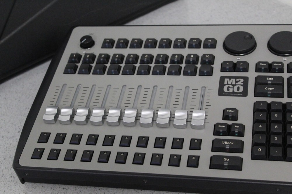 Martin M2GO Lighting Console Great Condition Fully Tested