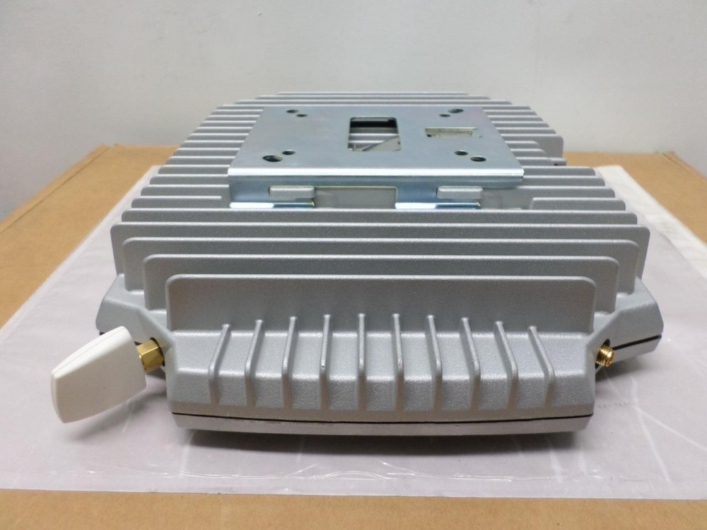 Ip.access PCS1900 Nano BTS Model # 165BU (012) V (49)