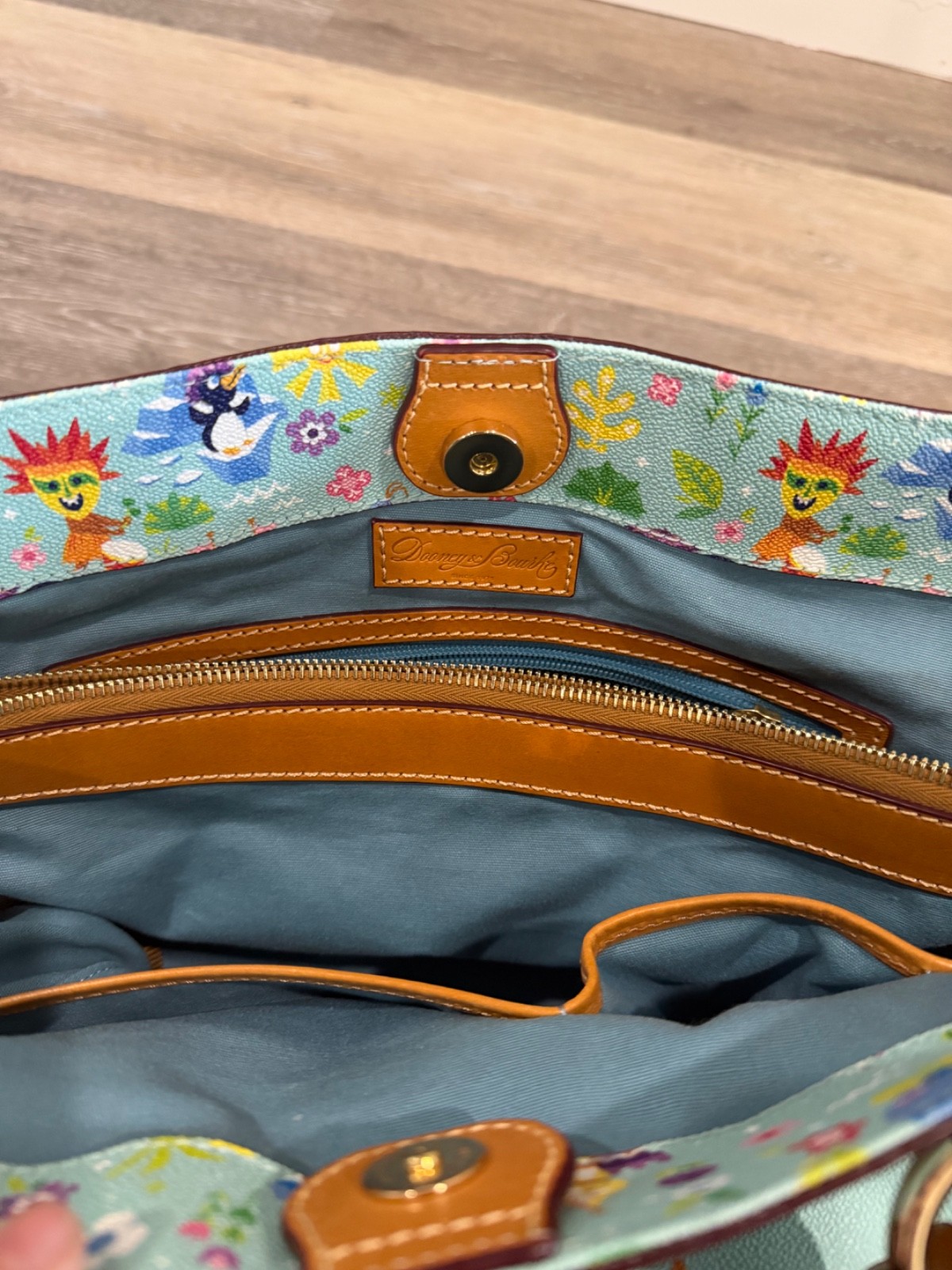 Disney Parks Dooney & Bourke "It’s A Small World" Bag Tote Large Shoulder Purse