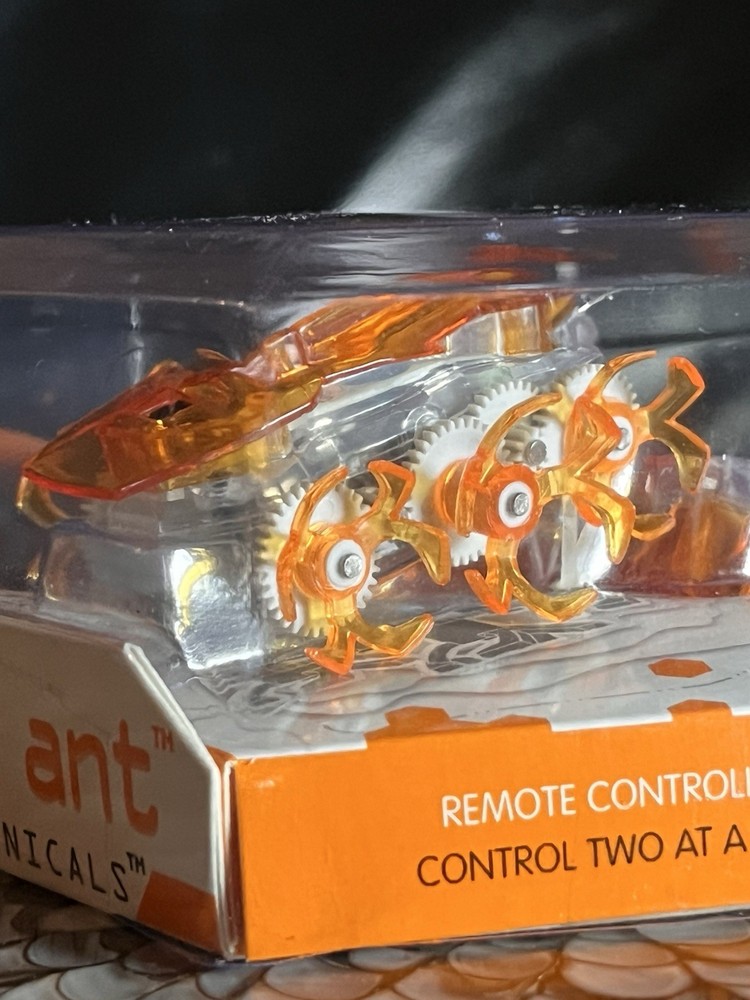 HEXBUG BUNDLE, Spider and Fire Ant w/remote controls *NIB, READ*