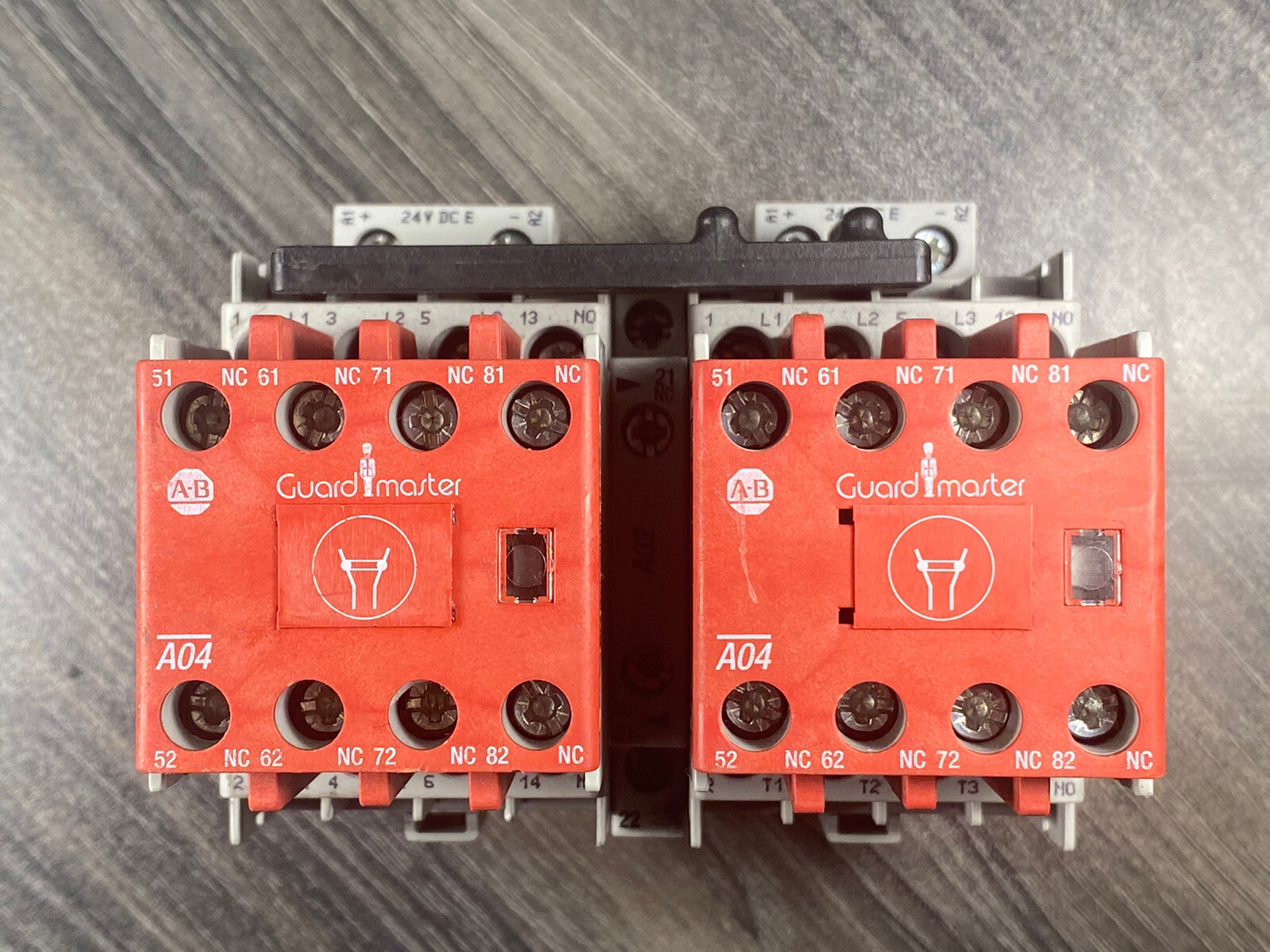 Allen Bradley 104S-C09EJ210C Ser B IEC Safety Contactor With Electronic Coil USA