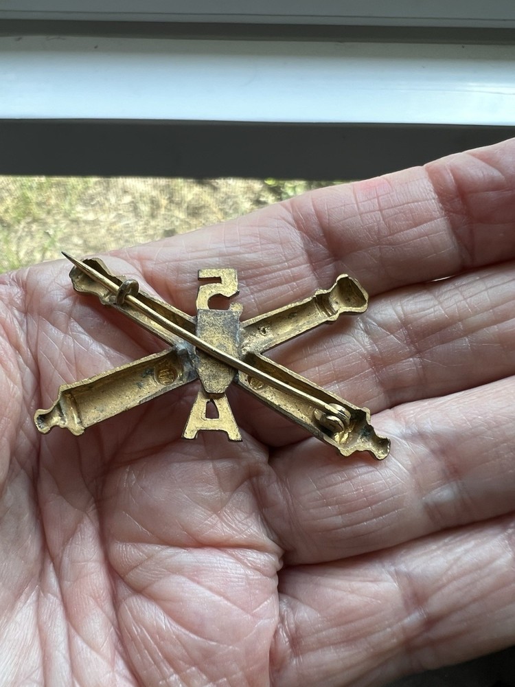 Pre WW1 5th Artillery Battery Collar Device