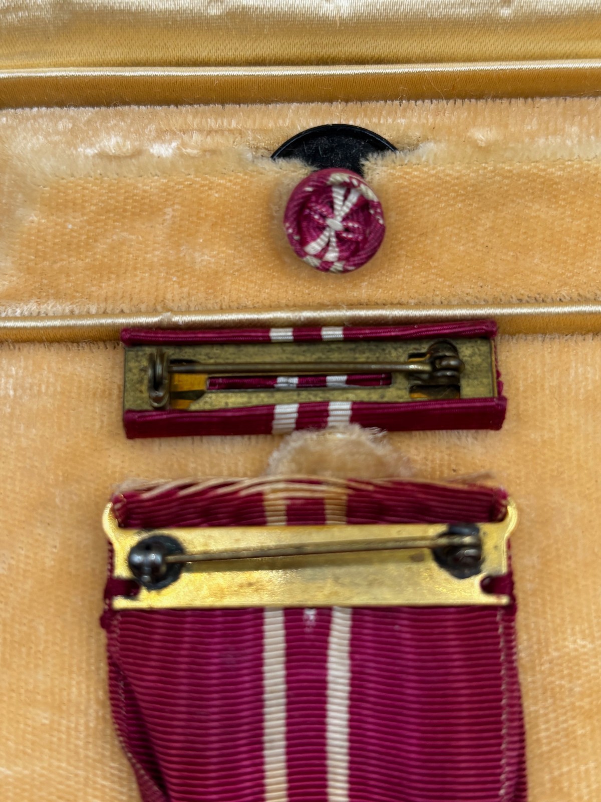 WWII US PRESIDENTIAL MEDAL FOR MERIT DECORATION RIBBON BAR ROSETTE CASED BB&B