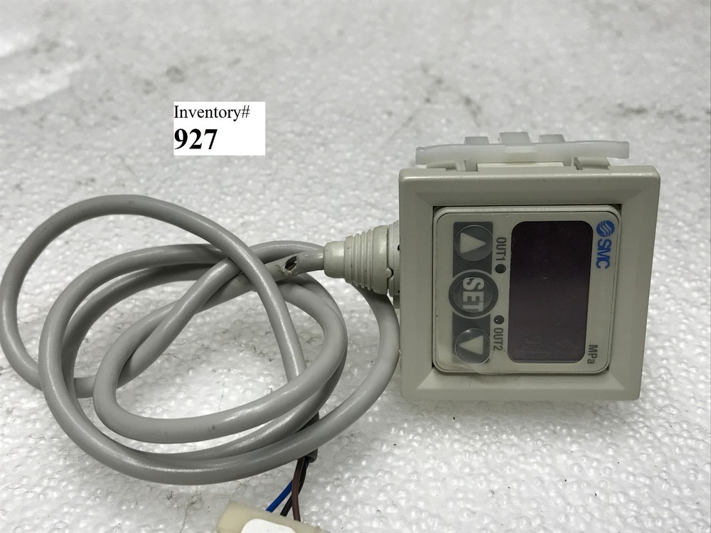 SMC ISE40-01-22-M Pressure Switch (used working)
