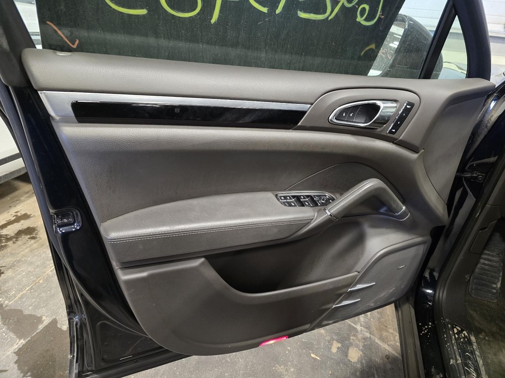 Used Blind Spot Detection System Warning Control Module fits: 2016 Porsche CAYEN