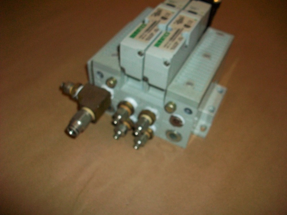 Numatics Pneumatic Valve Stack 123BAZ2MN00061 USED