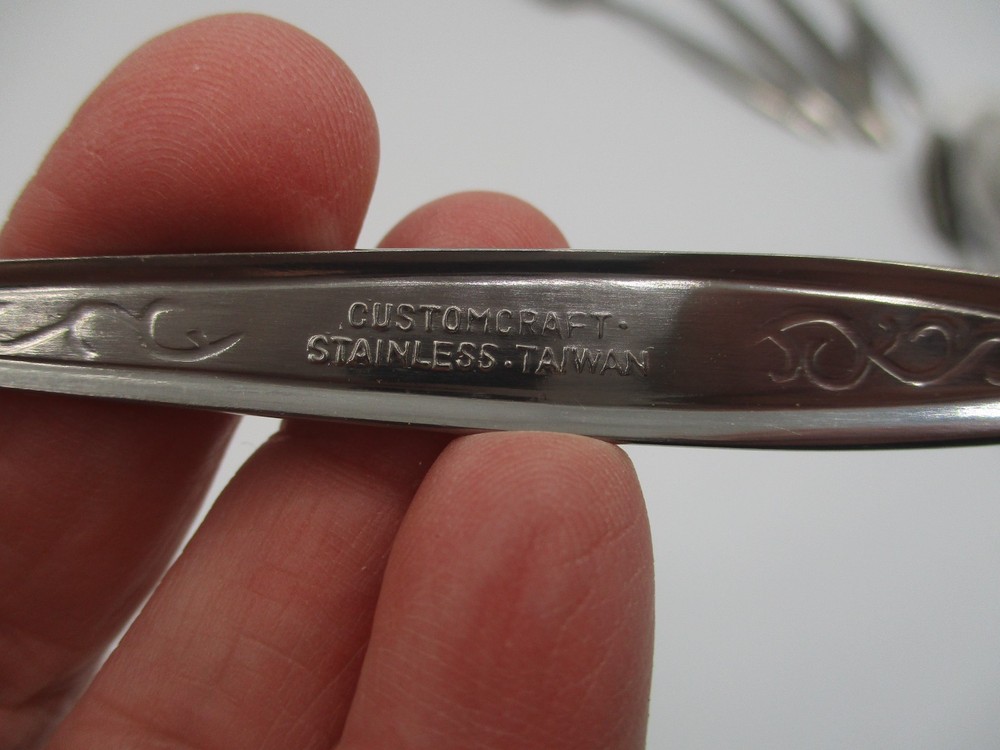 48 PCS CUSTOMCRAFT "CUS5" STAINLESS FLATWARE with MCM FLORAL HANDLE