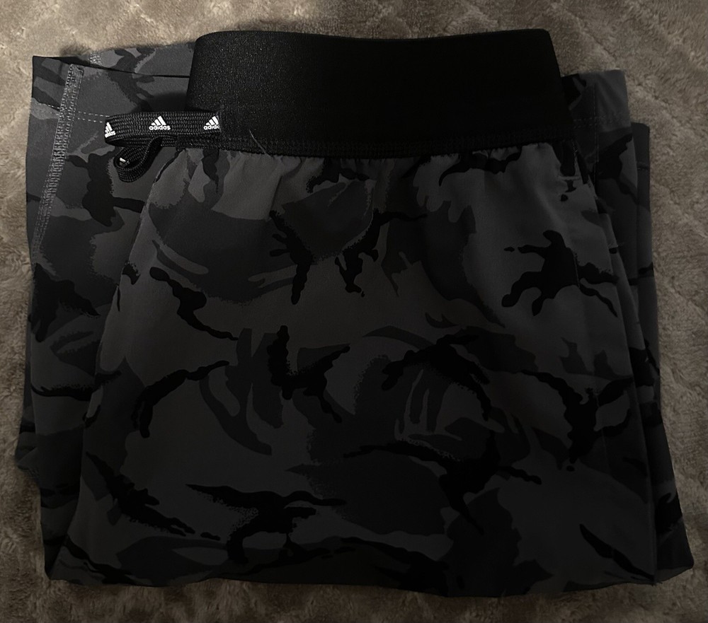 Adidas Camo Shorts Size Small