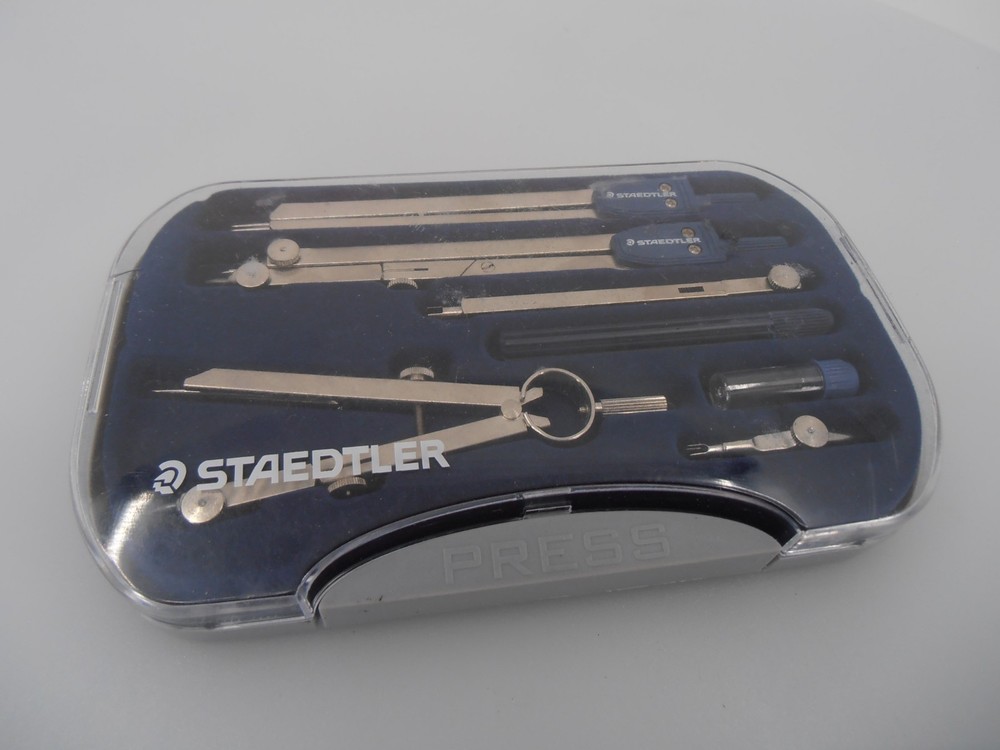 Staedtler Arco Italy Precision Math Drafting Compass Set w Case No. 559 09