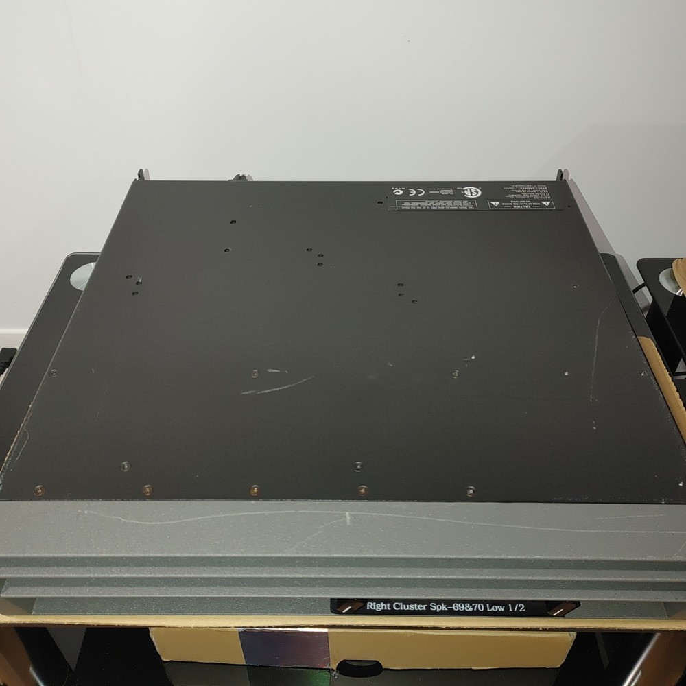 CROWN MACRO-TECH 9000i PRO POWER AMPLIFIER