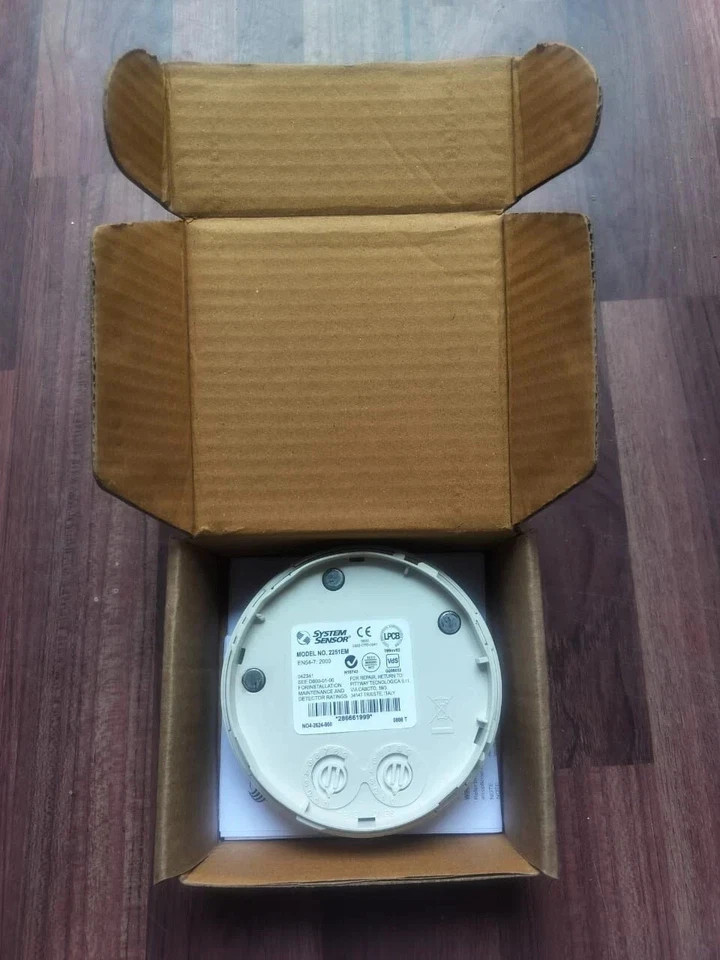 ADDRESSABLE SMOKE DETECTOR 2251 EM SYSTEM SENSOR HEAD