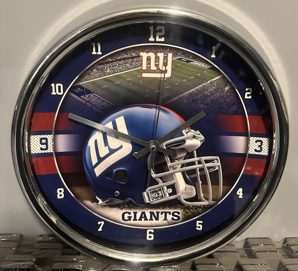 New York Giants Round Chrome Wall Clock