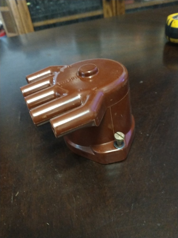 Standard Motor Products Distributor Cap MA411