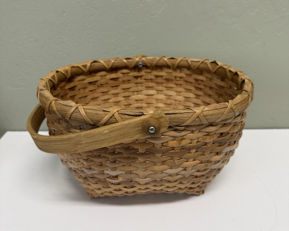 Oblong Wicker Basket With Handle Great Condition