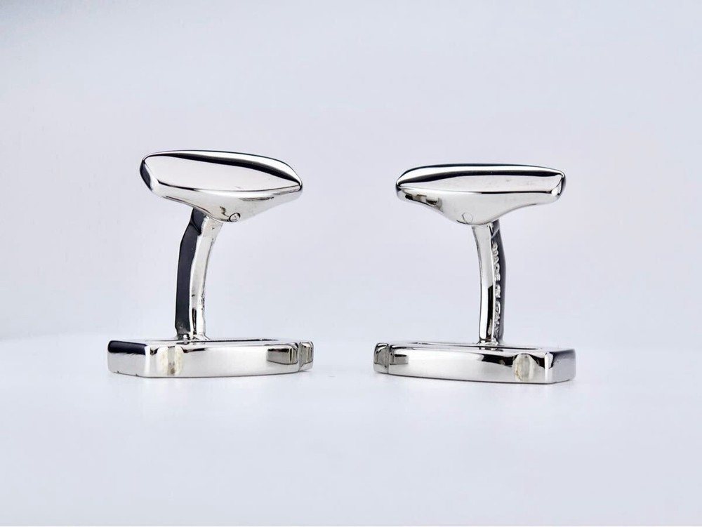 Salvatore Ferragamo Cufflinks With Box 7-7-250