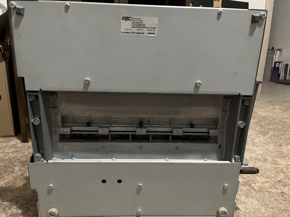 GBC Combbind C300 Binding Machine Plastic Comb