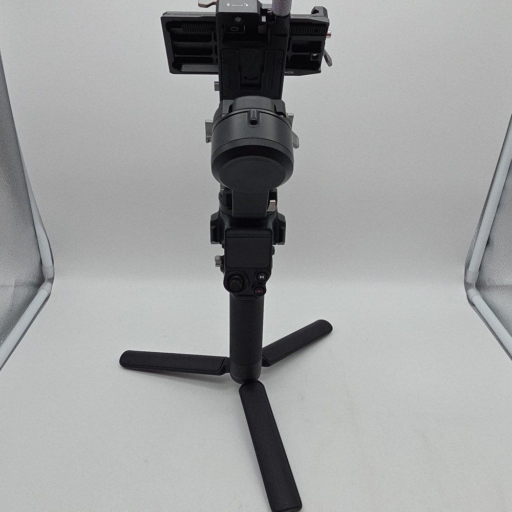 *** READ DJI RS 4 Gimbal Stabilizer REQUIRES QUICK RELEASE PLATE