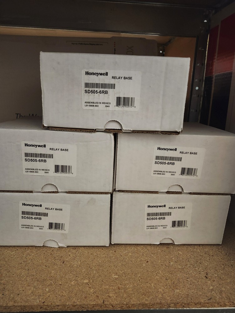 Addressable Relay Base, Silent Knight SD505-6RB